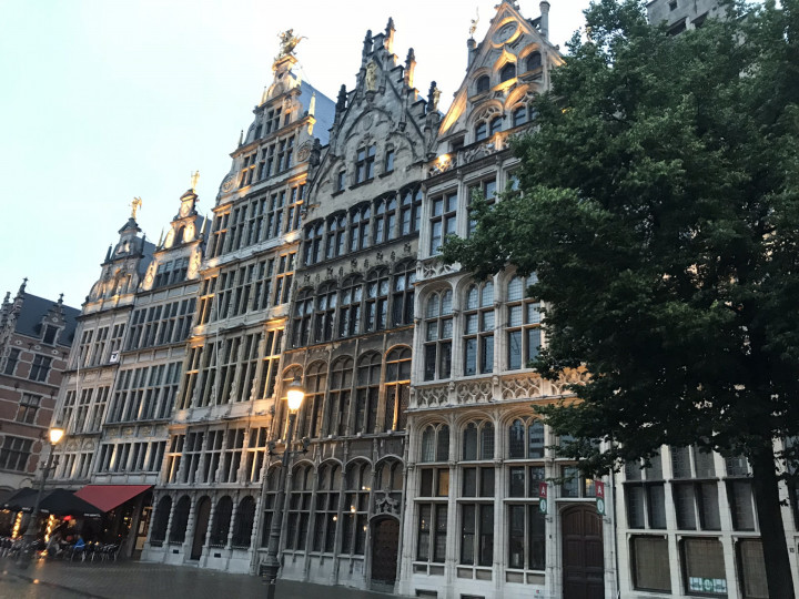 Antwerpen (46) 2