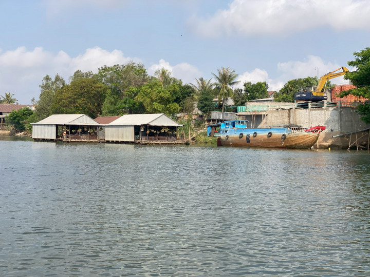 Floating Village